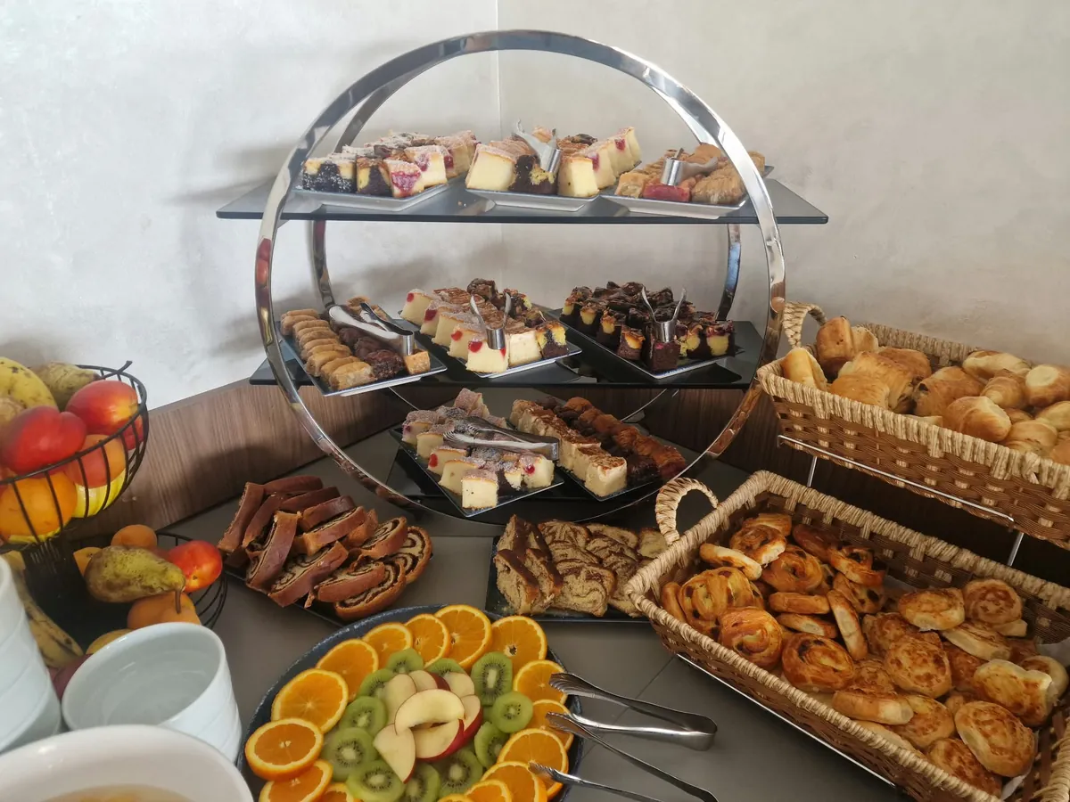 Patiserie și deserturi la micul dejun